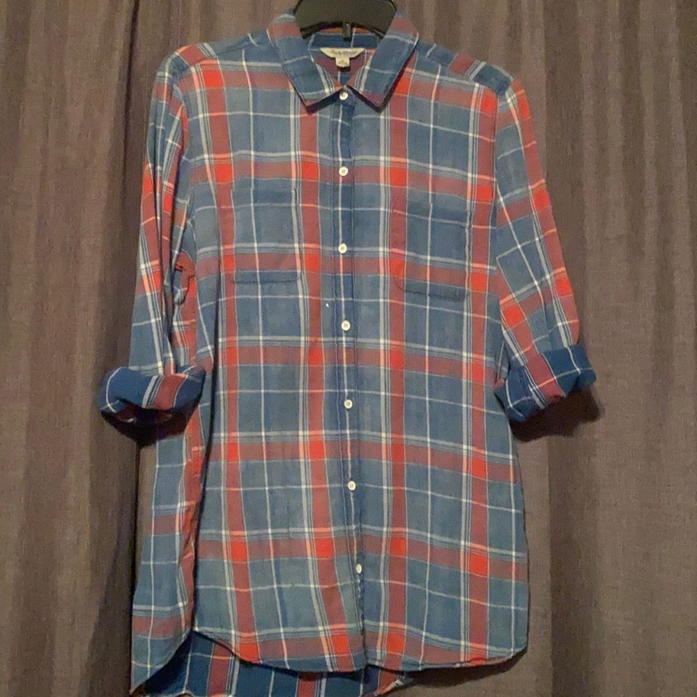 Women’s flannel. Size medium